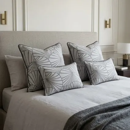 COUSSIN NYMPHEAS GRIS
